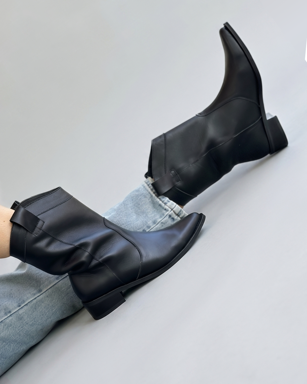 Bota Gardena - Negro Cuero